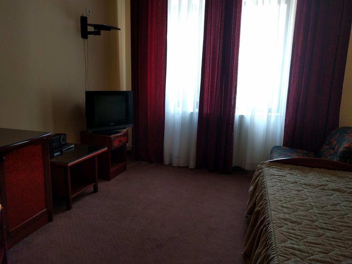 Hotel Vodno Skopje Esterno foto