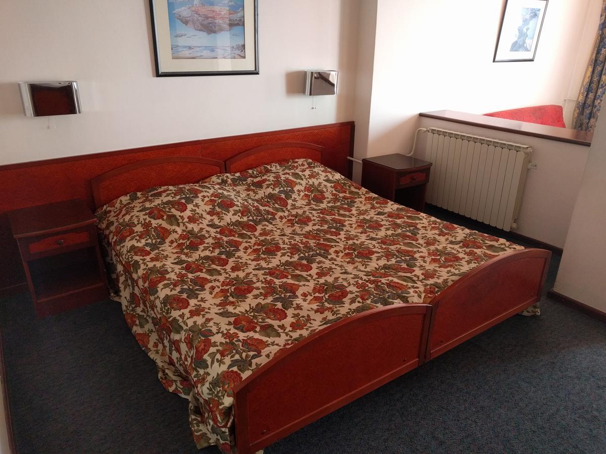 Hotel Vodno Skopje Esterno foto