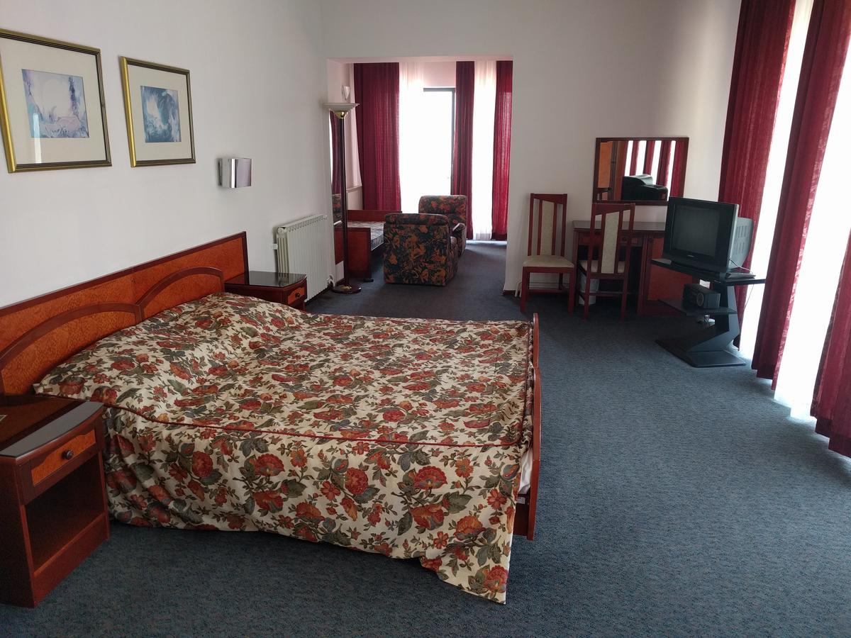 Hotel Vodno Skopje Esterno foto
