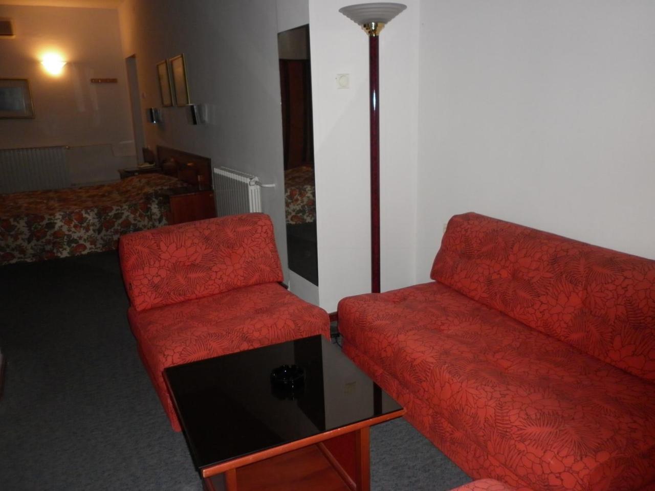 Hotel Vodno Skopje Esterno foto
