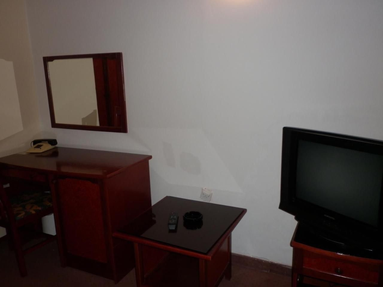 Hotel Vodno Skopje Esterno foto