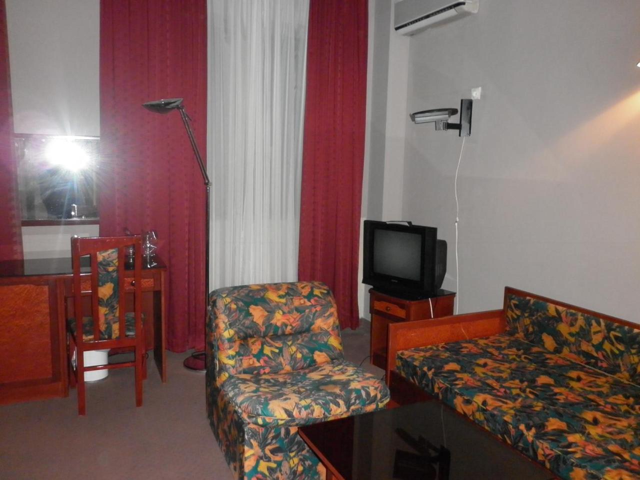 Hotel Vodno Skopje Esterno foto